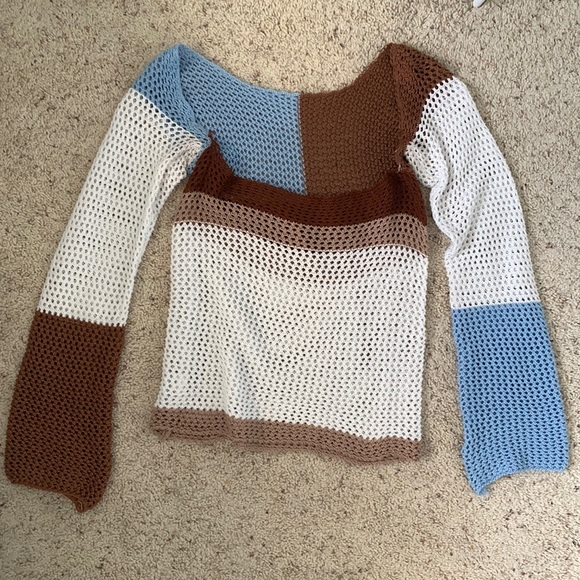 CROCHET LONG SLEEVE TOP - Picture 1 of 2